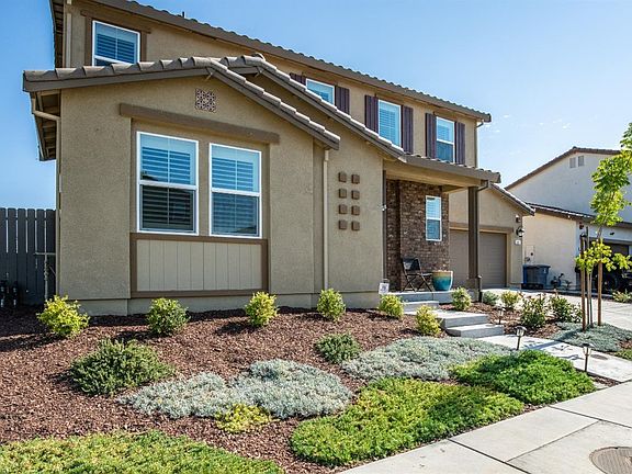 4th image of 491 Vinca Way