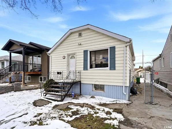2221 Atkinson STREET, Regina, SK S4N 3X2