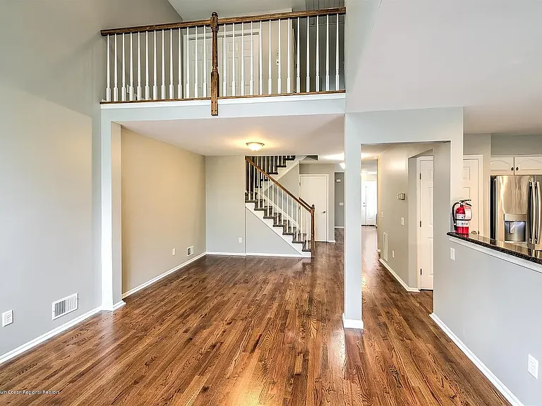 2902 Jockey Hollow Dr — Photo 3