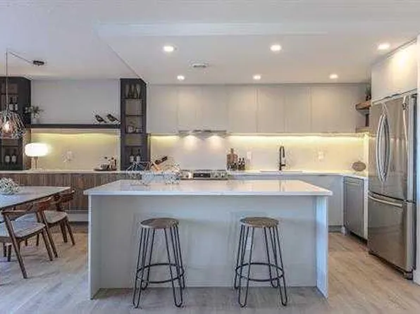 1330 E 15th Ave SW #407, Calgary, AB T3C 3N6
