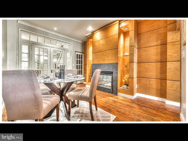 1209 S Ellwood Ave — Photo 14