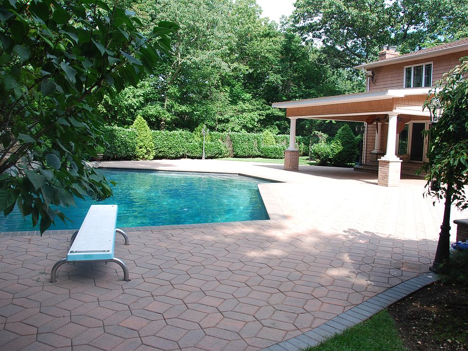 2nd image of 9 Stepping Stone Cres