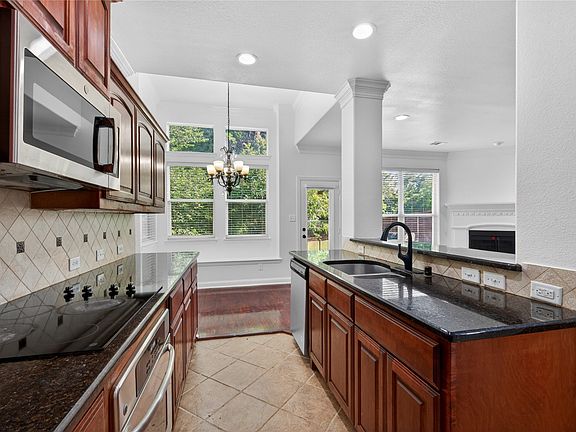5th image of 509 Heath Ln