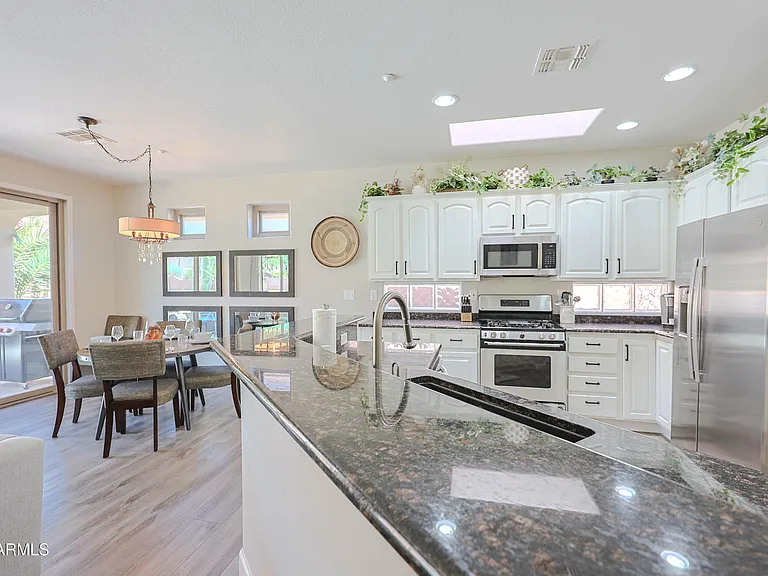 2462 W Turtle Hill Dr — Photo 14