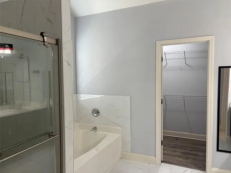 1927 Willoughby Dr — Photo 10