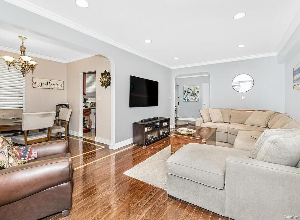 1st image of 470 N Broadway APT B23