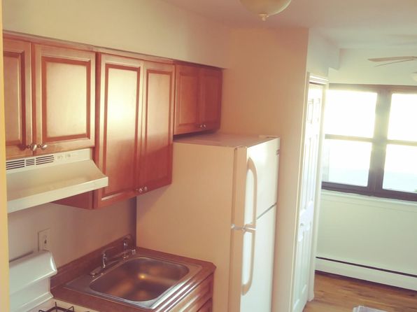159 Nassau Ave APT 1D