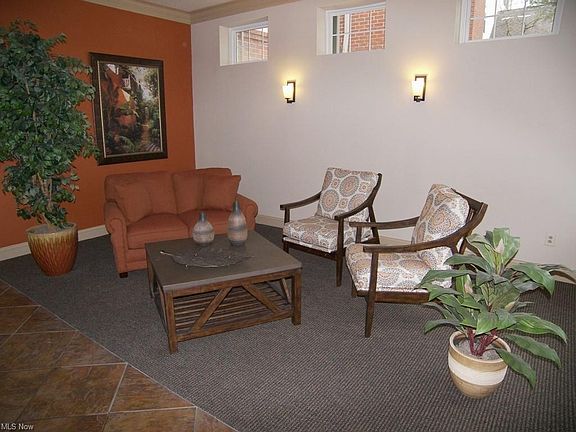 2nd image of 220 Fox Hollow Dr APT 108