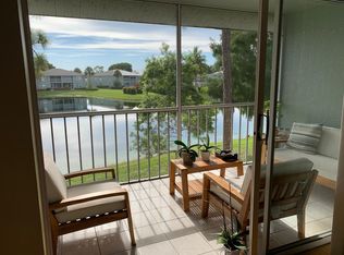 925 New Waterford Dr APT 203, Naples, FL 34104