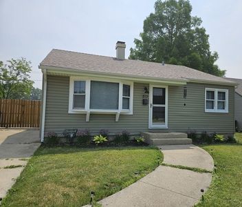 213 S McLean Blvd, Elgin, IL, 60123