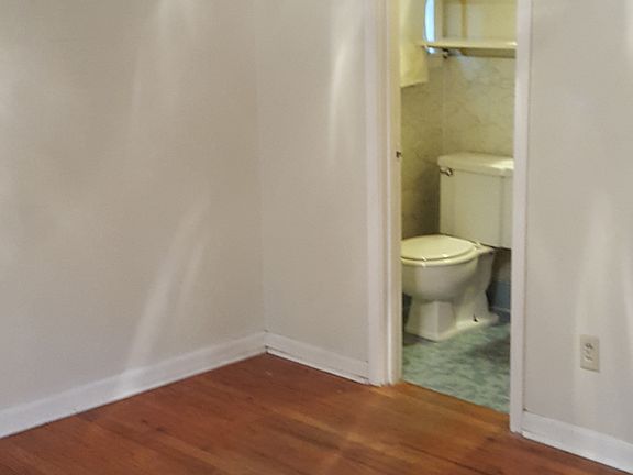 3rd image of 506 Bragg St