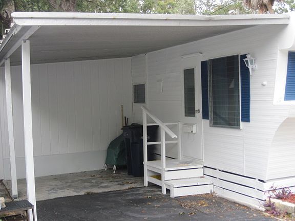 2nd image of 25 Lake Ave