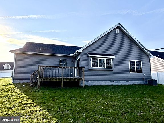 4th image of 1731 Cedar St