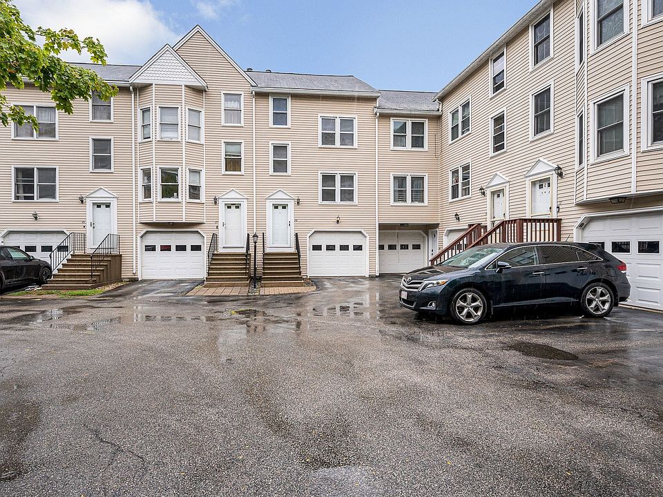 1st image of 1541 Middlesex St APT 28