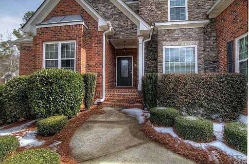 3rd image of 831 Kennedy Ct