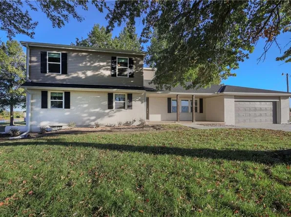 16476 Leavenworth Rd, Basehor, KS 66007
