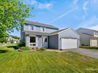 2493 Carlton Dr, Woodridge, IL 60517