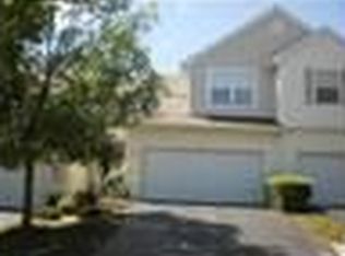 2061 Orchard Ln, Carpentersville, IL 60110