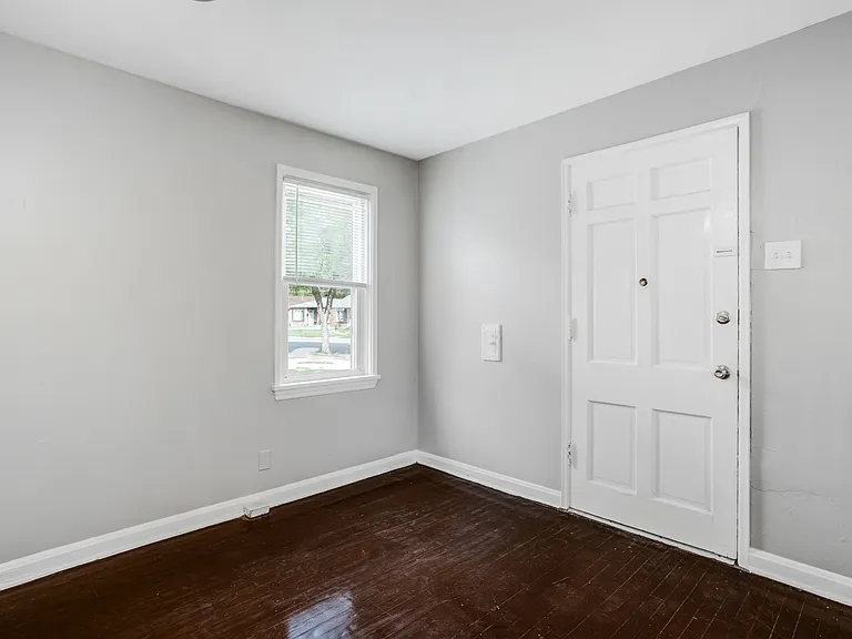 1345 Coolidge Dr — Photo 6