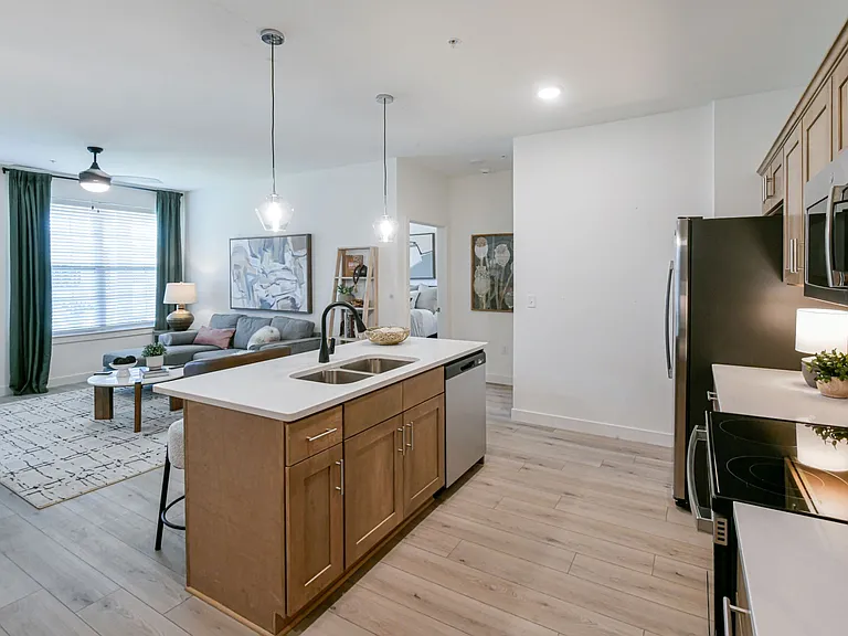 Grays Creek Apartments — Photo 5