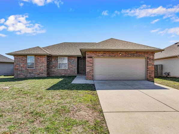 872 W Cambridge Avenue, Nixa, MO 65714