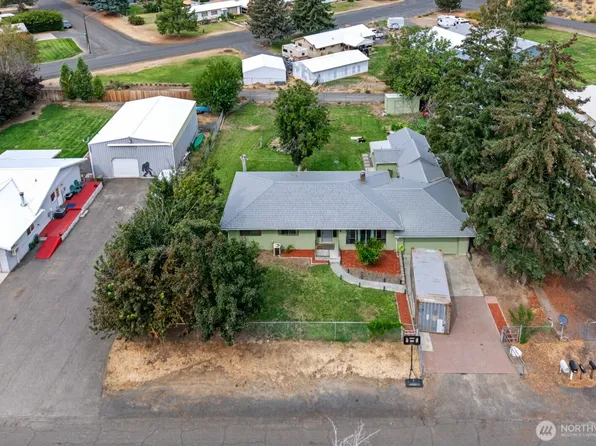 156 Warden Avenue NW, Soap Lake, WA 98851