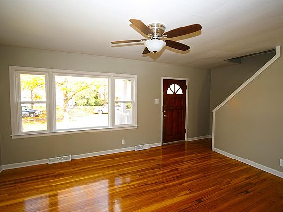 5th image of 322 Stratford Dr