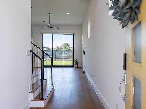 4th image of 9806 Blissful Prairie Ln