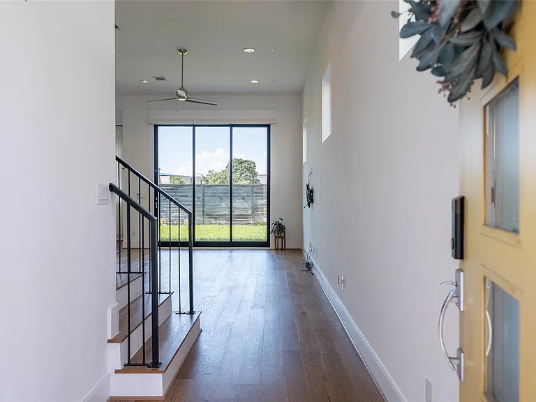 9806 Blissful Prairie Ln — Photo 4