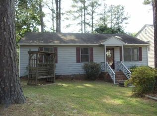 126 Lakeside Dr, Colonial Heights, VA 23834