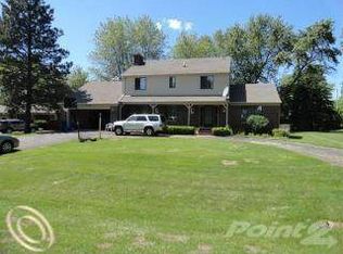 7978 Little Farm Ln, West Bloomfield, MI 48322