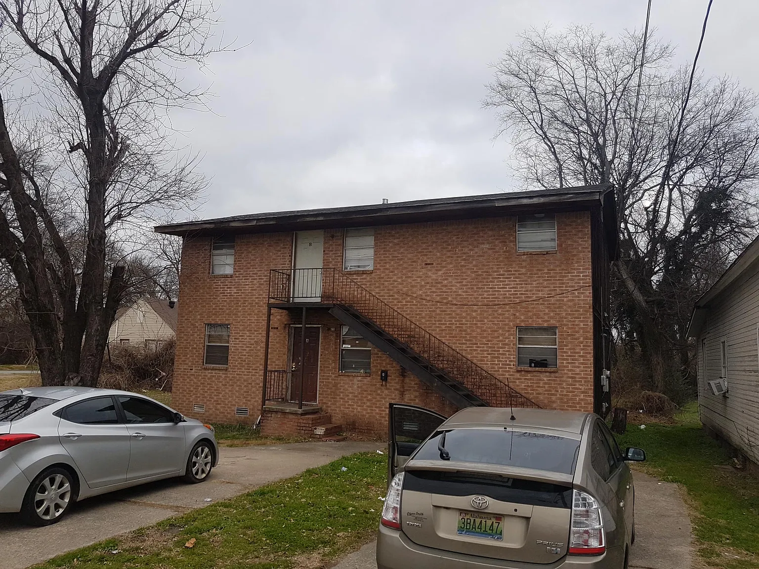 3 bed, 1100 sqft, $750 — Photo 1