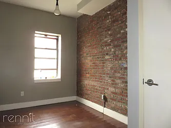Rented by Rennit Inc.