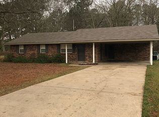 9411 Henderson Rd, Pine Bluff, AR 71603