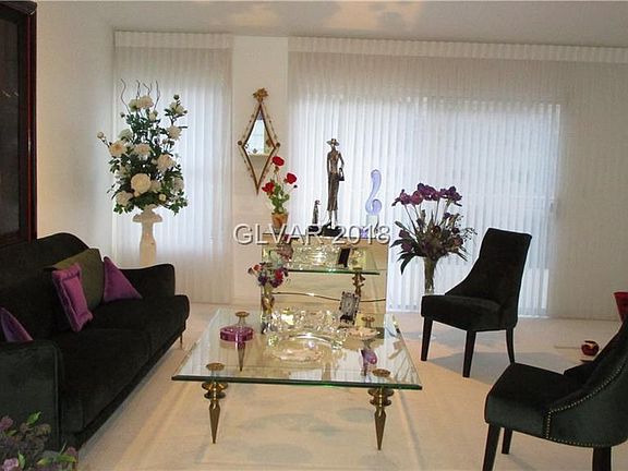 3rd image of 4885 Berino Dr