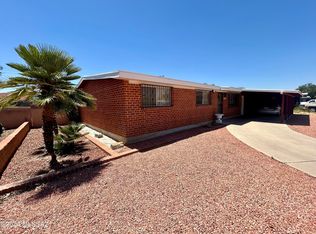 1217 W Edgewater Dr, Tucson, AZ 85704