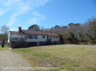 166 Locust Ln #A, Dunnsville, VA 22454