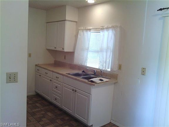 3rd image of 1245 Lansdale Dr