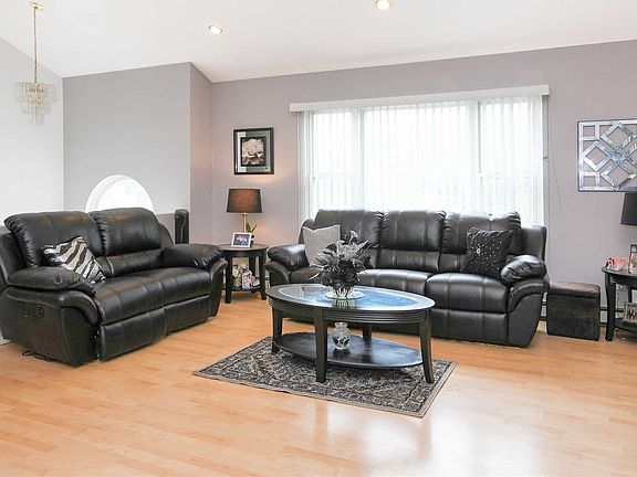 4th image of 12 Barnfield Pl
