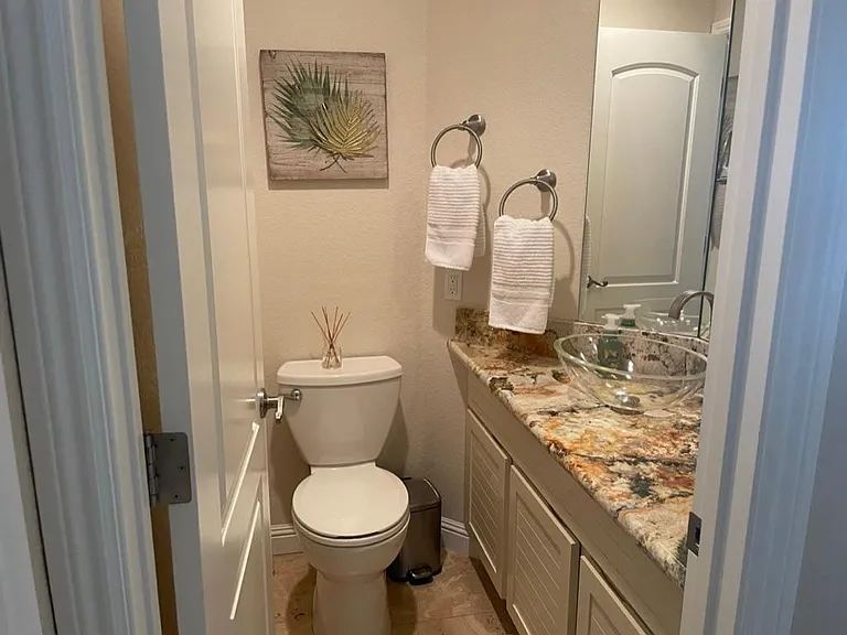 922 Vista Pointe Dr — Photo 22