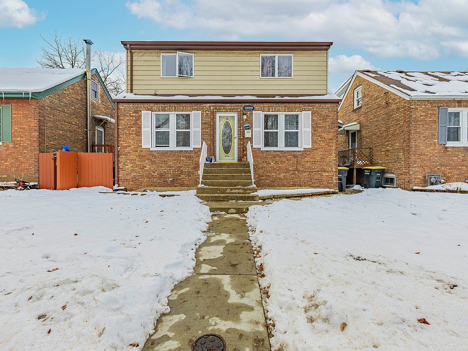 1st image of 18006 Oakwood Ave
