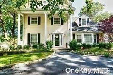 5 Daell Lane, Centereach, NY, 11720