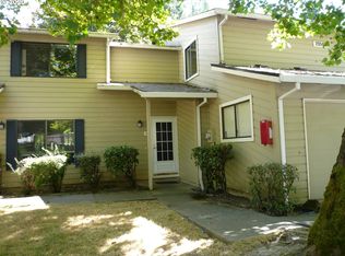 29540 SW Courtside Dr APT 10, Wilsonville, OR 97070