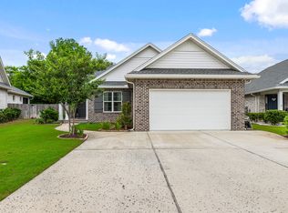 166 Raiders Trl, Valparaiso, FL 32580