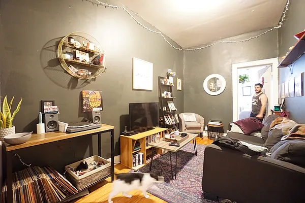 Rented by Rennit Inc. | media 5