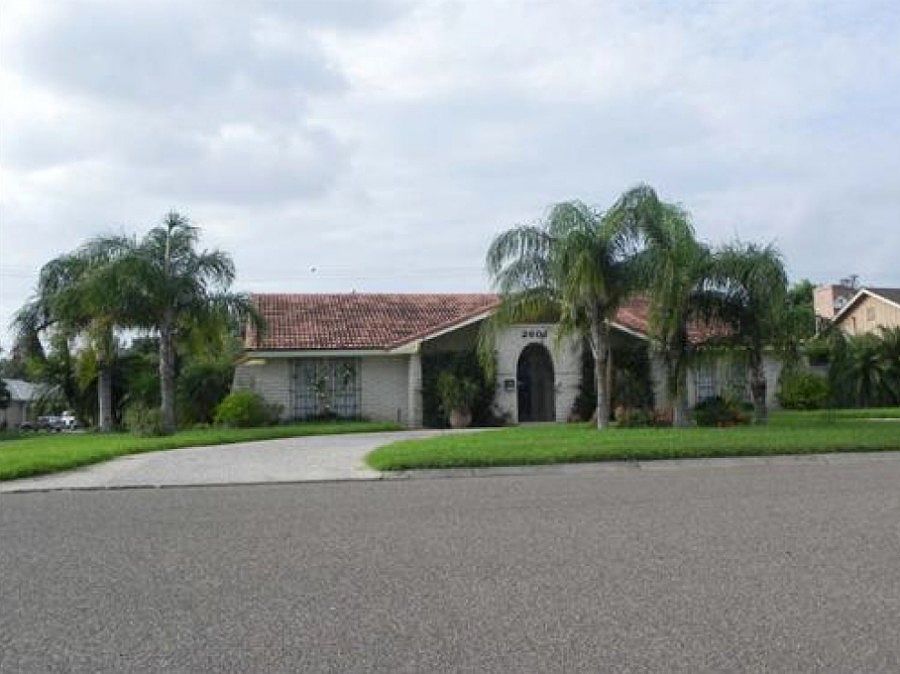 1st image of 2601 Cypress Dr
