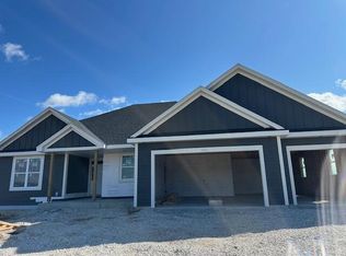 9800 North Migratory COURT, Mequon, WI 53097