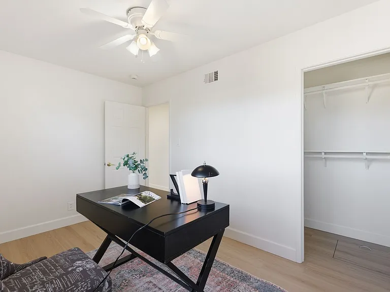 5254 Dellwood Way — Photo 17