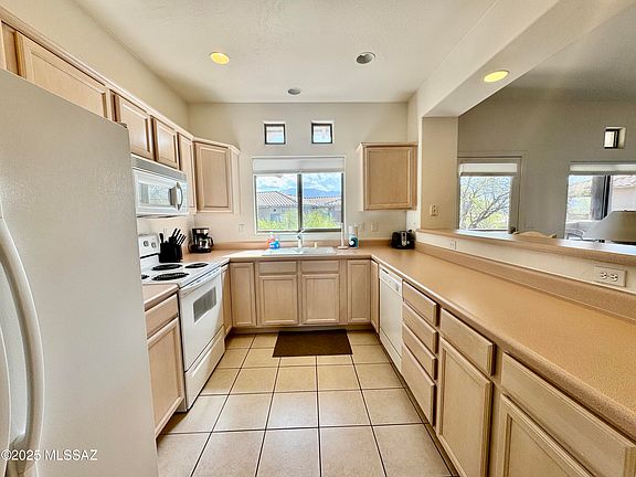3rd image of 655 W Vistoso Highlands Dr APT 260