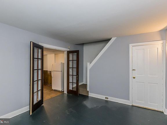 4th image of 28 Strode Ave